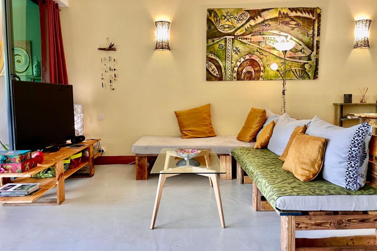 Vaiava Beach Carlton- Tahiti - Beachfront Luxury Residence & Pool - 4 Pers Punaauia  Exterior foto